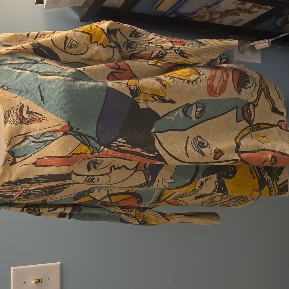 One size fits all sweater